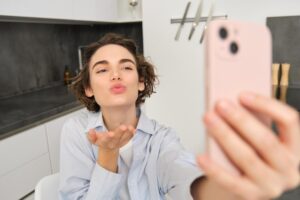 Как сделать видеозвонок в телеграме