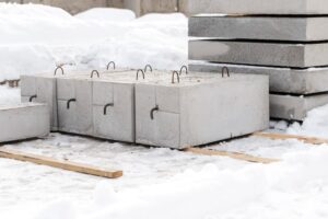 Укладка газобетона на клей в зимнее время можно ли