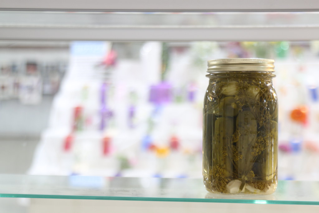 Почему горчат огурцы в банке: причины и как избежать — cucumbers in jar brine